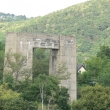 Podp�ra d�lni�n�ho mostu, kter� tam cht�li vystav�t N�mci za v�lky